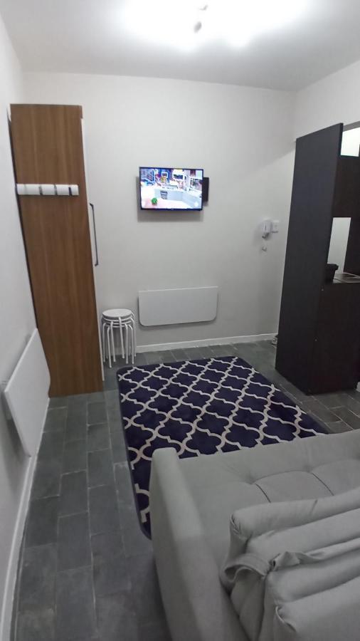 Hello House - Com Saída Na Apartamento Santos (Sao Paulo)